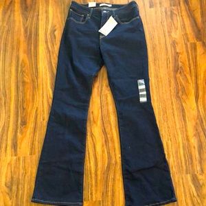 Levi’s 725 bootcut high waisted jeans